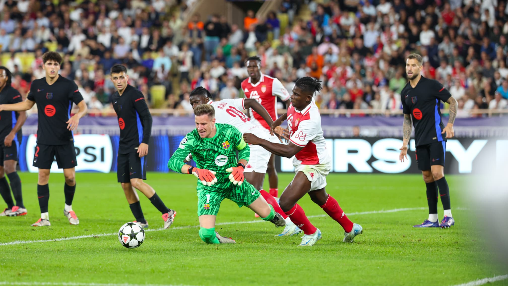 17h après la défaite à Monaco, les joueurs sont sévèrement punis 1 17h après la défaite à Monaco, les joueurs sont sévèrement punis