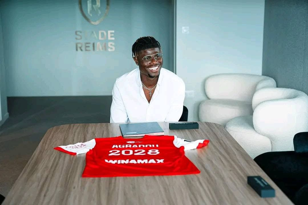 L’international ivoirien reçoit une excellente nouvelle en club (photos) 2 L’international ivoirien reçoit une excellente nouvelle en club (photos)