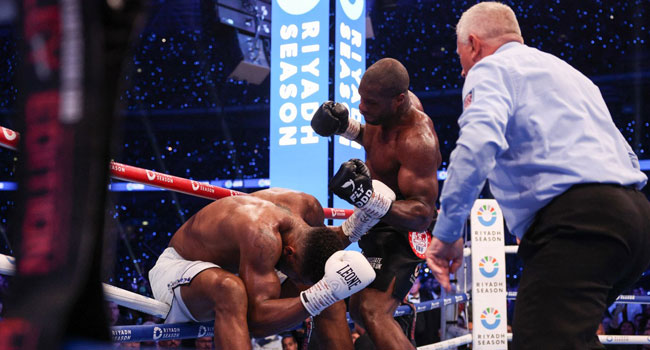 "Je ne vais pas le faire", la réaction enflammée d'Anthony Joshua après la grosse humiliation subie 1 "Je ne vais pas le faire", la réaction enflammée d'Anthony Joshua après la grosse humiliation subie
