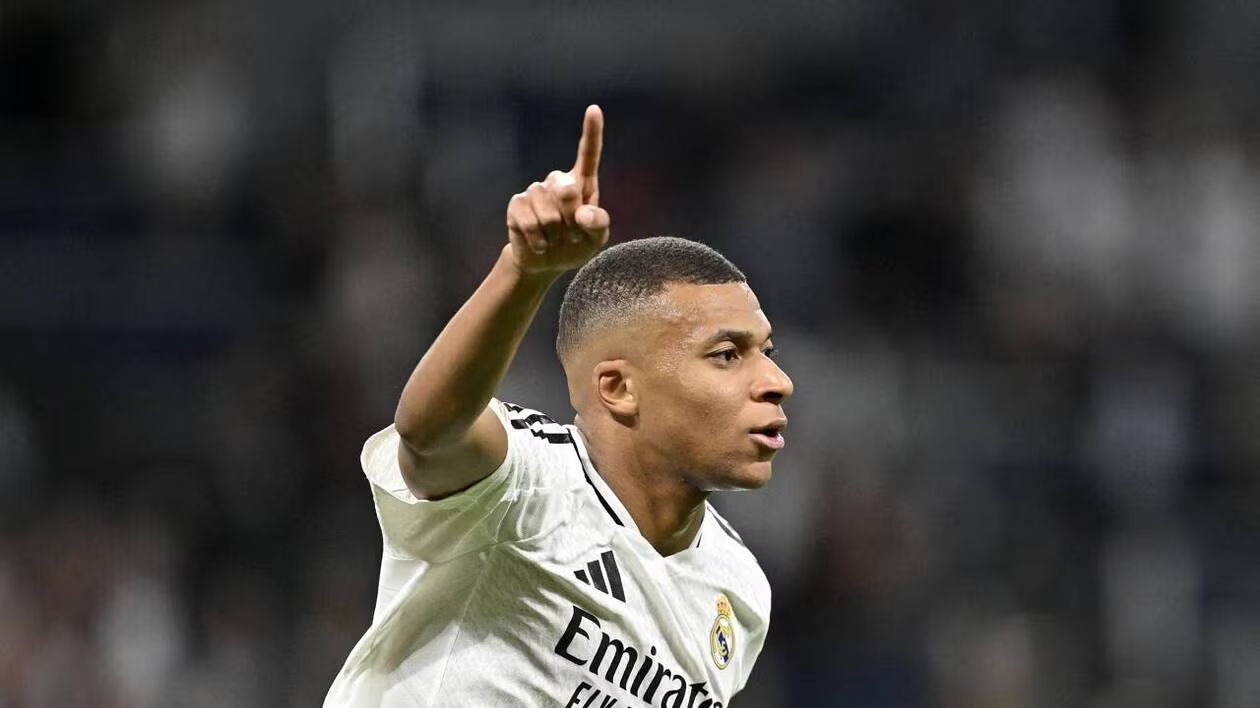 Suite à sa blessure, la très mauvaise nouvelle tombe pour Mbappé ! 1 Suite à sa blessure, la très mauvaise nouvelle tombe pour Mbappé !