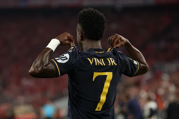 Vinicius dépasse les bornes, le Real Madrid menace de l’abandonner !