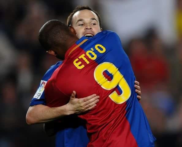 Samuel Eto’o rend hommage à Andrés Iniesta