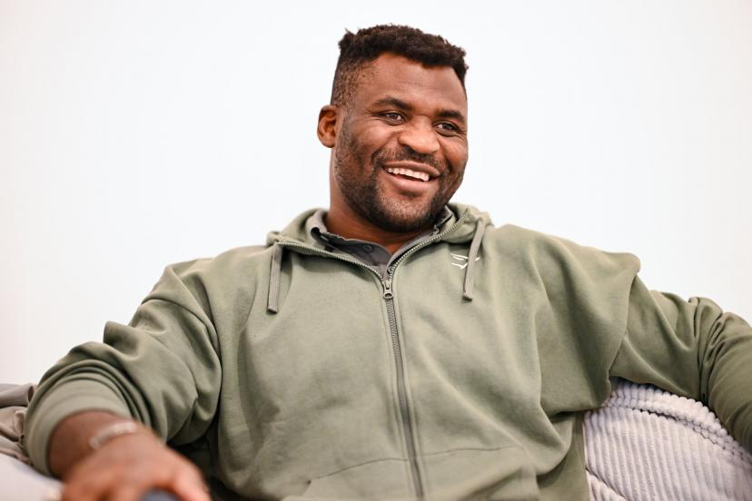 "Quand je rentre chez moi..." : les révélations inattendues de Francis Ngannou après sa victoire sur Ferreira