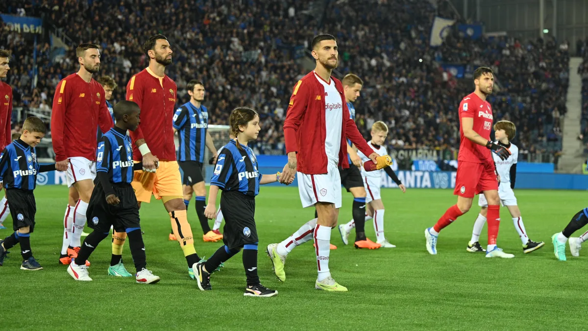 Voici pourquoi les enfants accompagnent les footballeurs à leur entrée sur le terrain 2 Voici pourquoi les enfants accompagnent les footballeurs à leur entrée sur le terrain