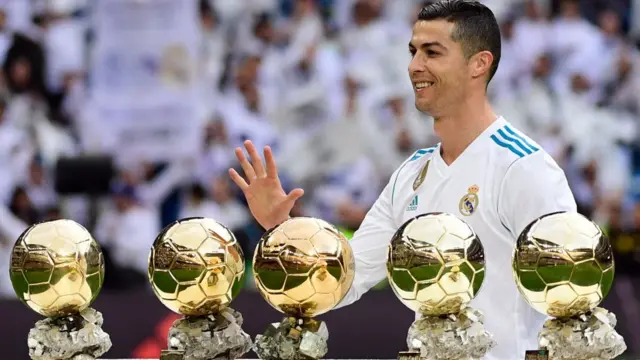 Les critiques de Cristiano Ronaldo sur le Ballon d’Or, un retour sur ses déclarations 1 Les critiques de Cristiano Ronaldo sur le Ballon d’Or, un retour sur ses déclarations