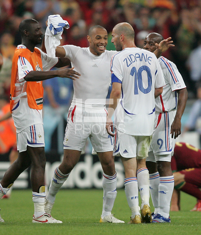 « Zizou ? Mon fils a toujours été… » 1 Zidane Thierry Henry