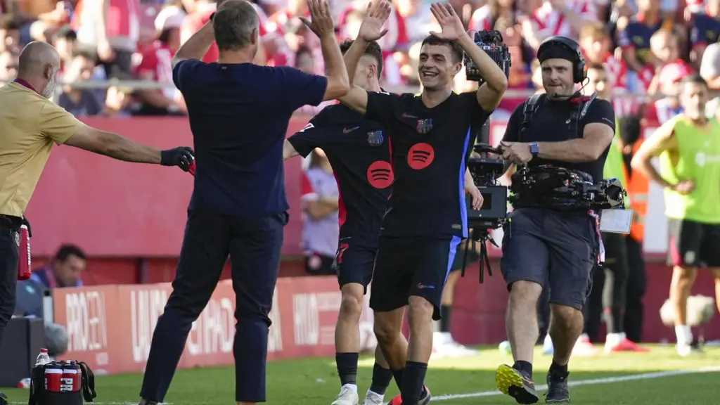 Pedri révèle pourquoi Hansi Flick mettrait n'importe quel joueur du Barça sur le banc !