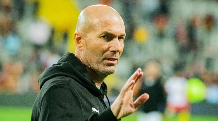 "Il pissait le sang", la terrible blessure de Zidane 1 "Il pissait le sang", la terrible blessure de Zidane