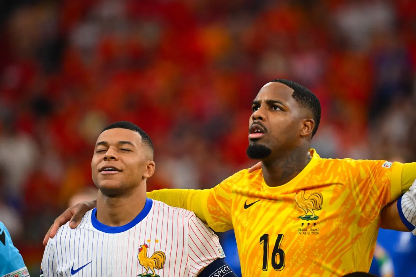 Didier Deschamps prend la défense de Maignan face à Mbappé ! 3 Didier Deschamps prend la défense de Maignan face à Mbappé !