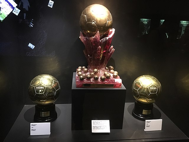 Super Ballon d’Or: Zinedine Zidane snobe Benezema, Ronaldo et désigne son favori 2 Super Ballon d’Or: Zinedine Zidane snobe Benezema, Ronaldo et désigne son favori