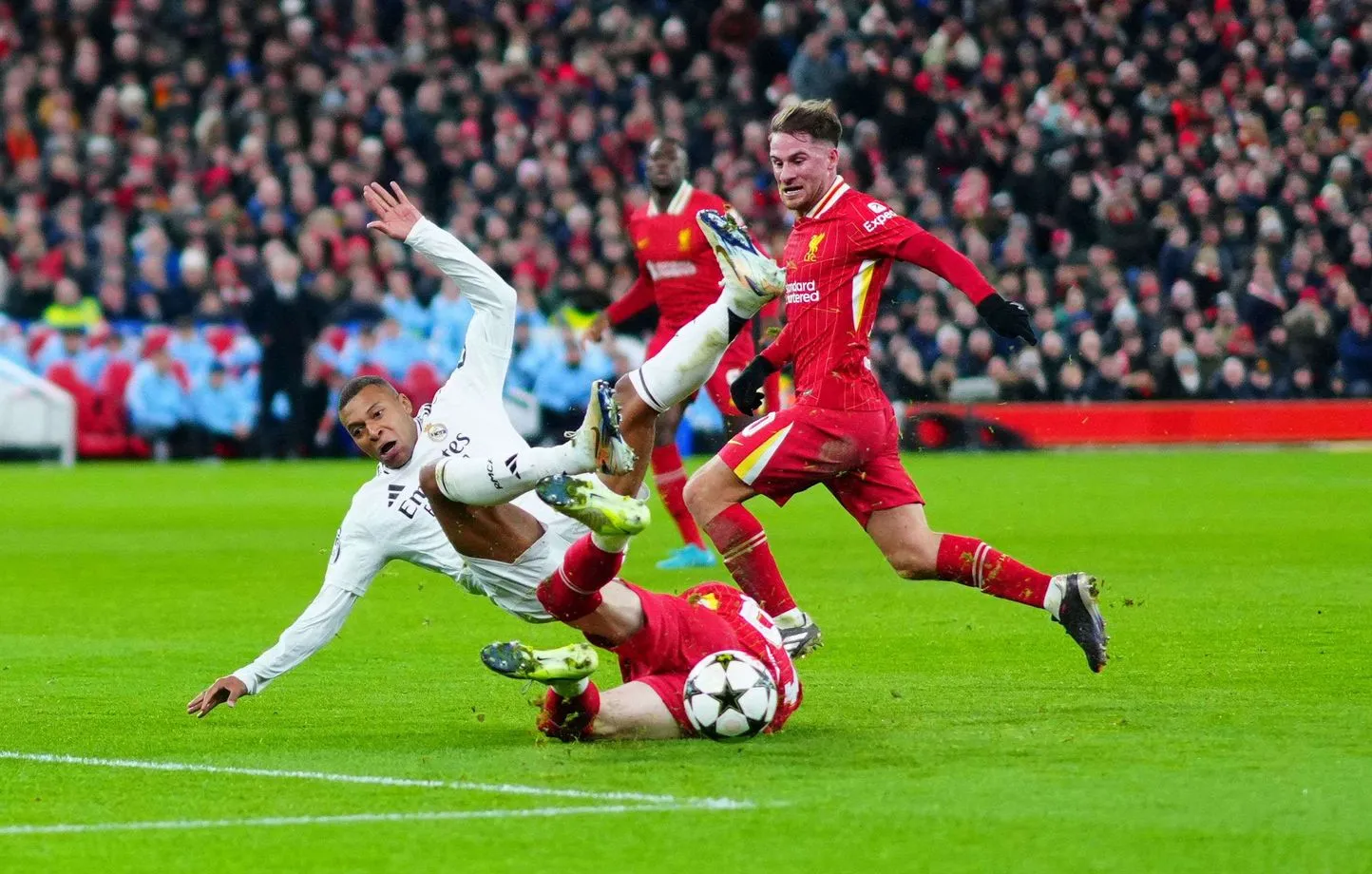 Après le fiasco à Liverpool, le bus du Real Madrid subit un accident 1 Après le fiasco à Liverpool, le bus du Real Madrid subit un accident