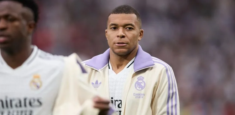 Le clan Mbappé lâche une annonce majeure concernant le Real Madrid 2 Le clan Mbappé lâche une annonce majeure concernant le Real Madrid