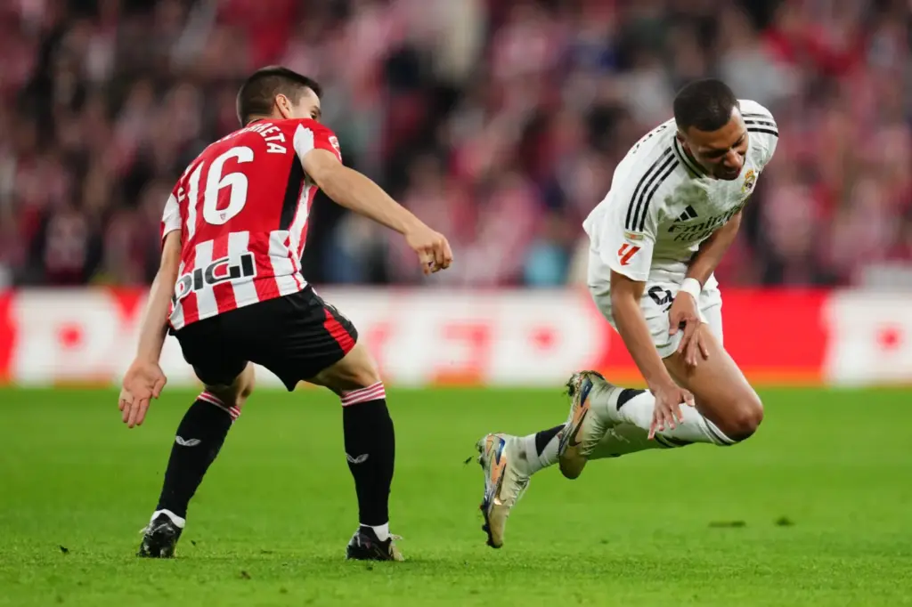 VIDÉO : Kylian Mbappé agace Bellingham : une séquence explosive contre Bilbao fait le buzz !