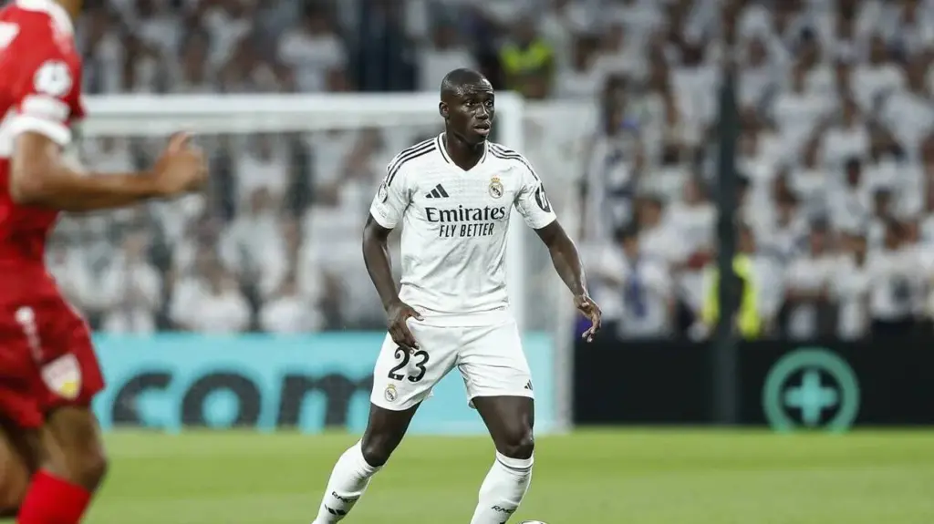 « Il ne sert plus à rien » : La foudre s’abat sur un taulier de Carlo Ancelotti après l’Atalanta !