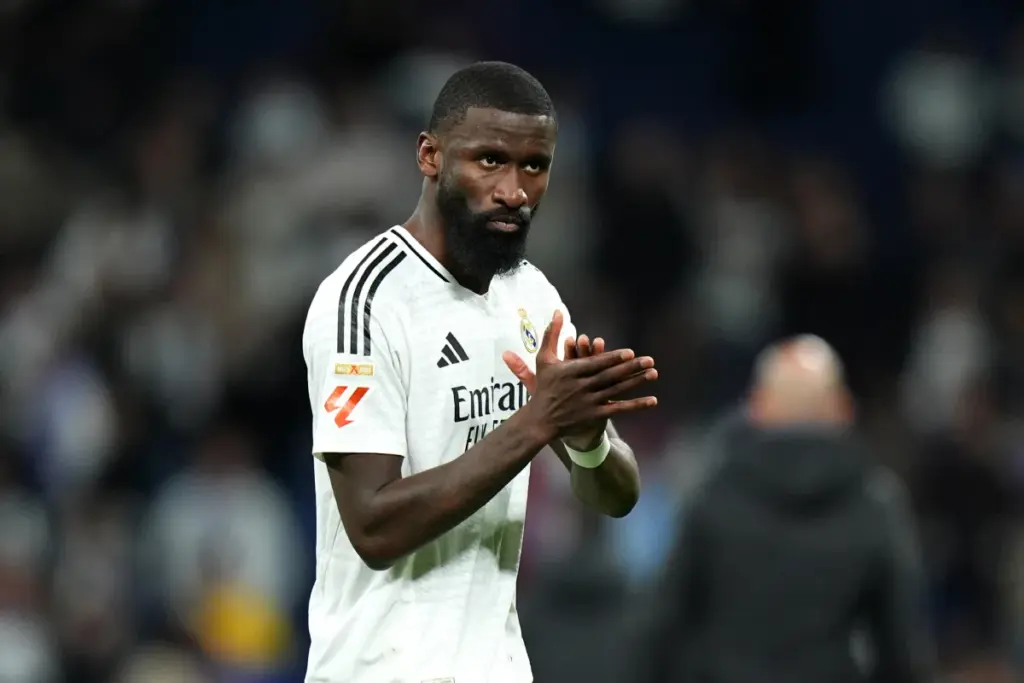 Ancelotti sans solution, Rudiger va continuer
