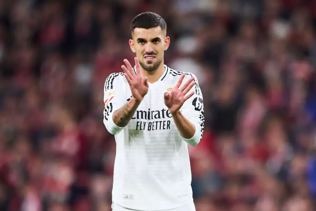 Mbappé 4e, Vinicius 2e... Découvrez le Top 10 des meilleurs joueurs du Real Madrid cette saison ! 1 Mbappé 4e, Vinicius 2e... Découvrez le Top 10 des meilleurs joueurs du Real Madrid cette saison !