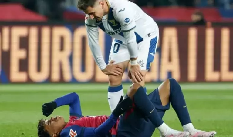 Lamine Yamal forfait plusieurs semaines en raison d’une blessure. 1 Lamine Yamal forfait plusieurs semaines en raison d’une blessure.