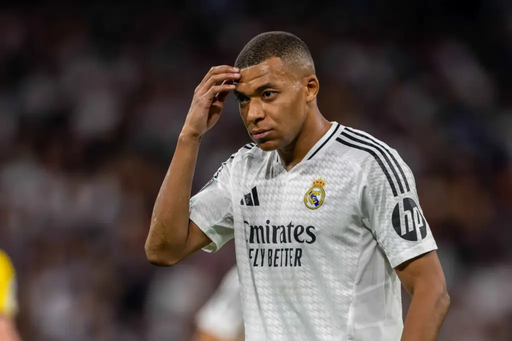 Kylian Mbappé Under Fire at Real Madrid: Criticism Intensifies!