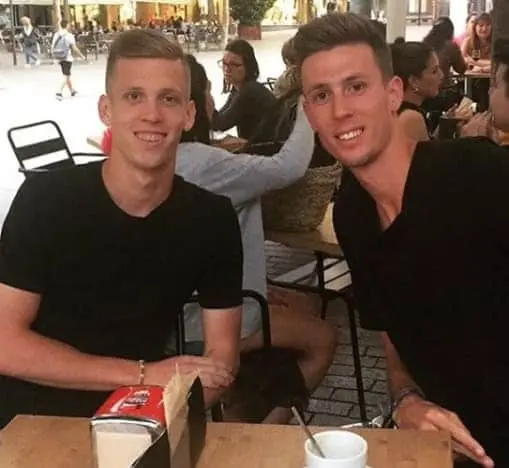 Le frère de Dani Olmo tacle violemment Vinicius Jr