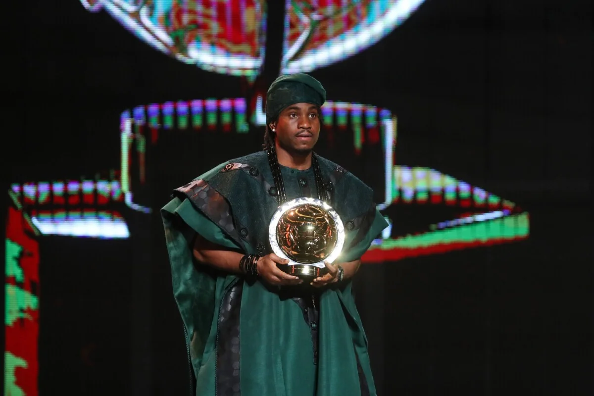 « Allez vérifier ce que je dis », Jay-Jay Okocha dévoile comment Lookman a remporté le prix de la CAF 