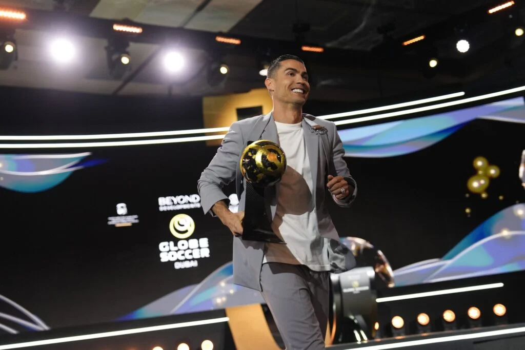 « Messi jouant sous… » 1 « Messi jouant sous… »