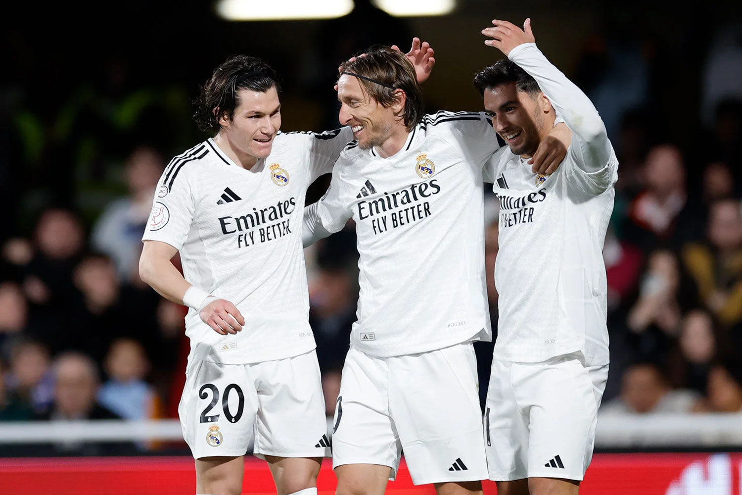 Real Madrid : Carlo Ancelotti encense un joueur, "C’est un cadeau pour le football"