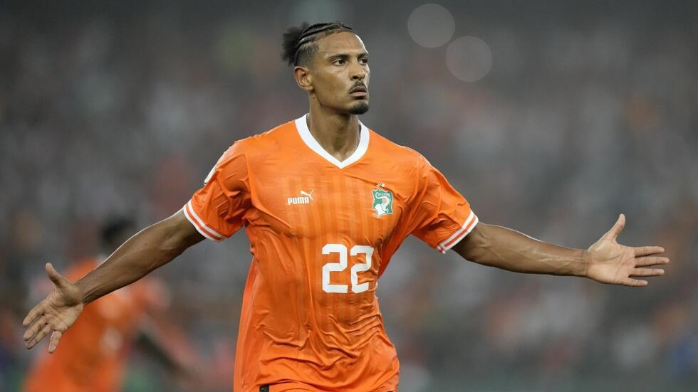 Sébastien Haller retrouve le sourire et prépare sa signature dans un nouveau club 1 Sébastien Haller retrouve le sourire et prépare sa signature dans un nouveau club