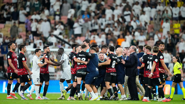 « La bagarre en fin de match n’était pas… » : Ancelotti brise le silence sur l’incident contre Majorque !