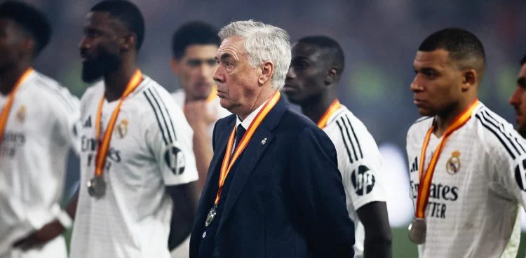 Real Madrid : le vestiaire en a marre et se retourne contre Carlo Ancelotti