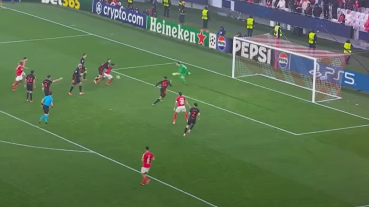 Ligue des champions : scène de violence entre le Barça et Benfica dans le tunnel !