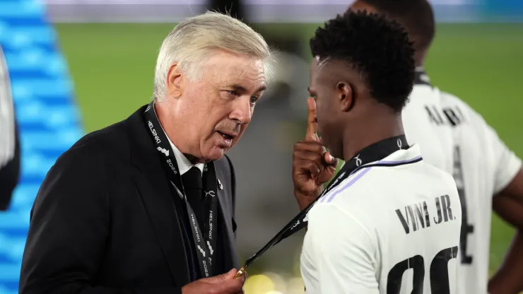 Real Madrid : Ancelotti évoque un possible départ de Vinicius !