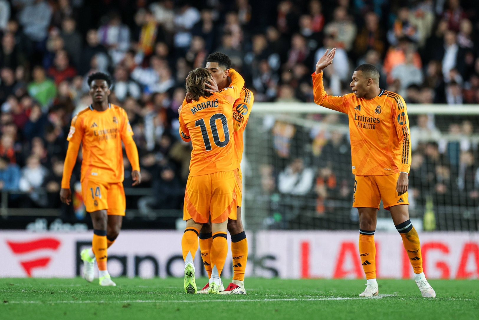 Les mots forts de Modrić après le carton rouge de Vinicius Jr 3 Les mots forts de Modrić après le carton rouge de Vinicius Jr