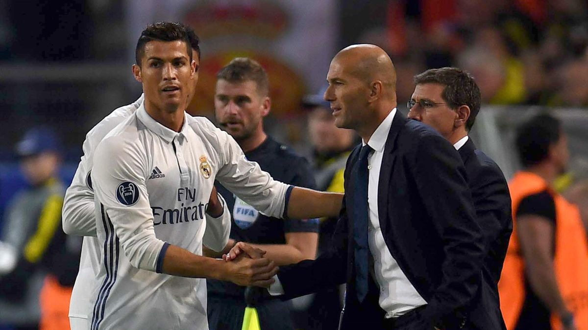 Cristiano Ronaldo dévoile le joueur qui lui rappelle le plus Zidane !