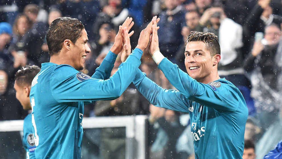 Varane révèle tout sur les séances d’abdos de Ronaldo : un secret bien gardé !