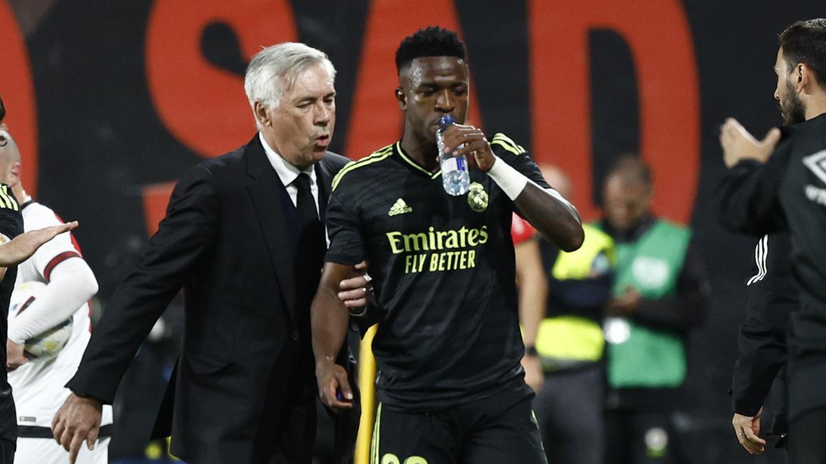 Carlo Ancelotti monte au créneau : « Vinicius ? Ça ne devrait jamais arriver »