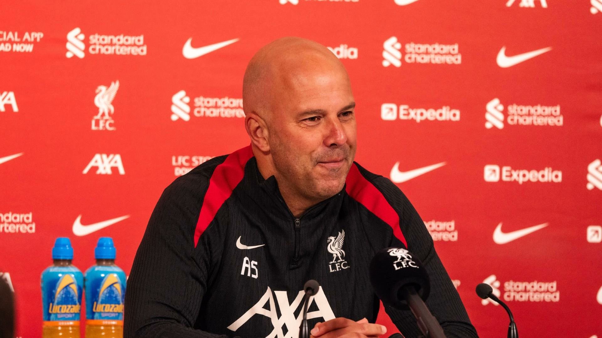En pleine trêve internationale, Arne Slot s’adresse encore au PSG : « Si vous pouvez nous battre… »
