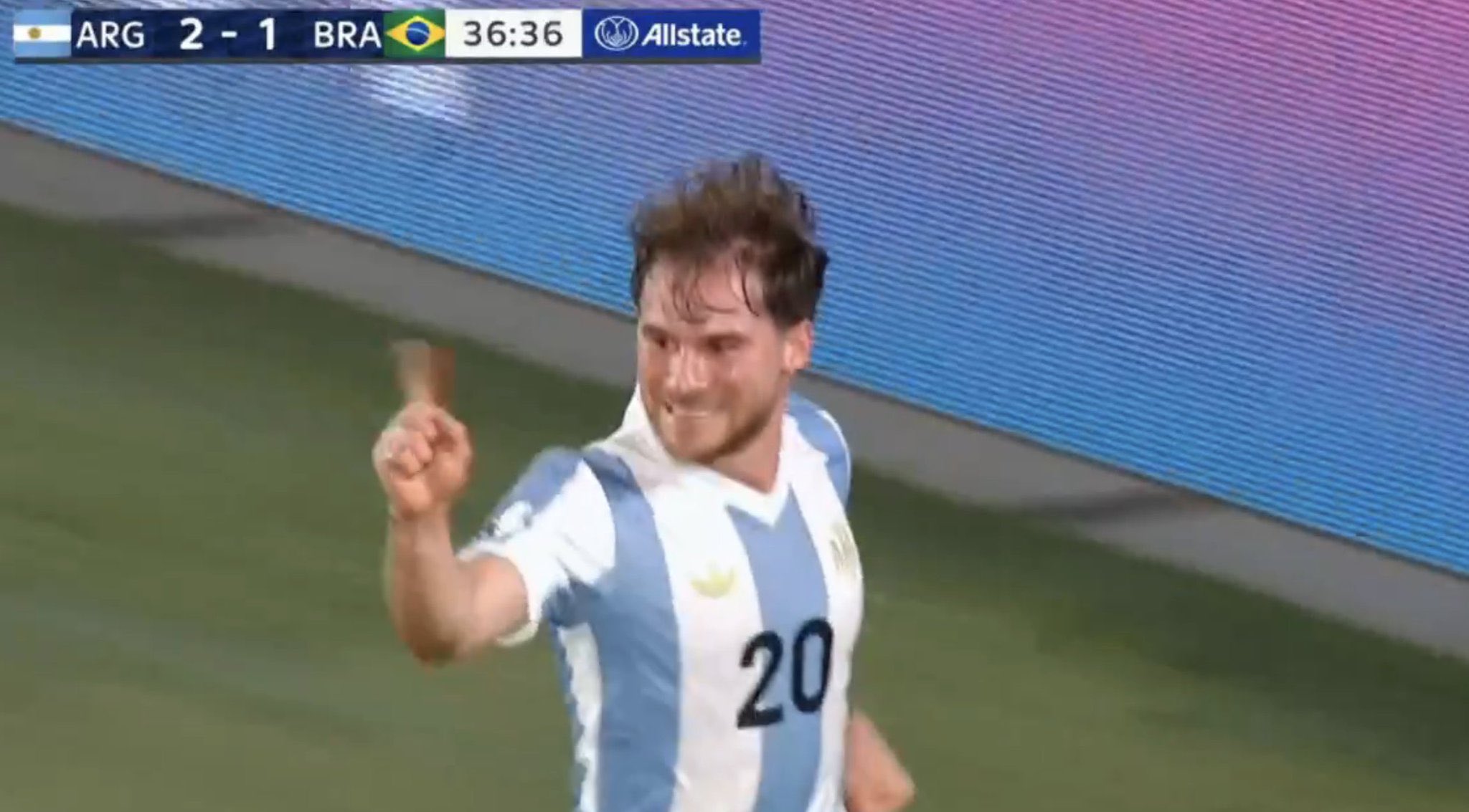  VIDEO : Mac Allister marque un beau but et enfonce le Brésil
