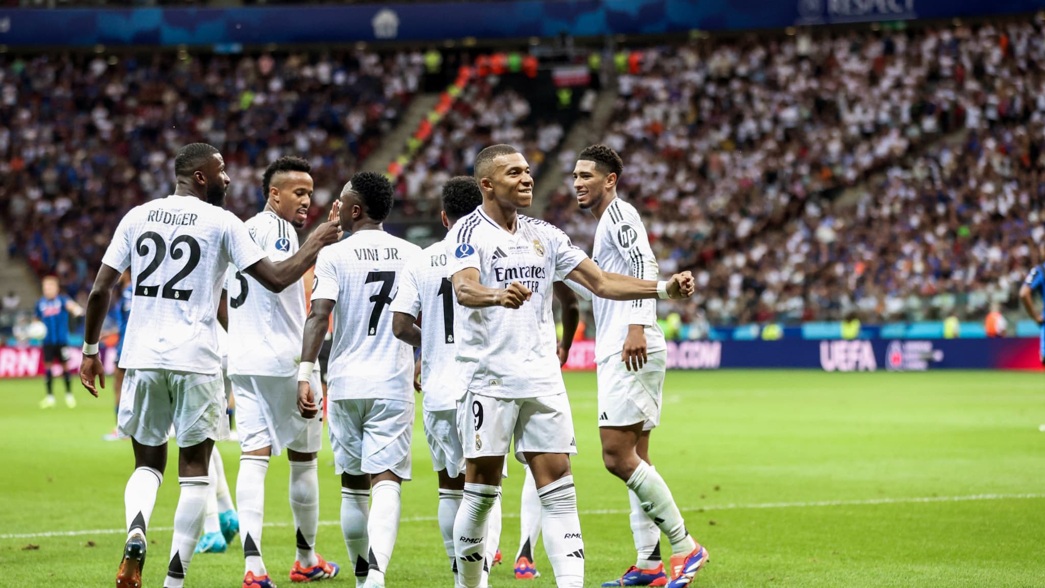 Le trio de stars du Real Madrid a deja son sigle BMV 1920108
