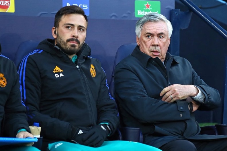 Au revoir à Carlo, bonjour à Davide : Pourquoi Ancelotti junior sera seul sur le banc face à Alavés