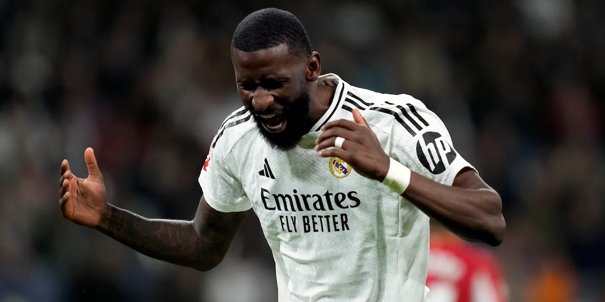 Real Madrid : La très mauvaise nouvelle pour Antonio Rüdiger après son expulsion