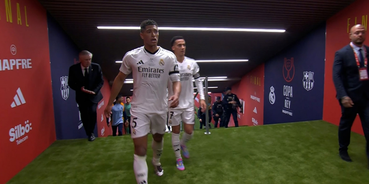 Real Madrid : Bellingham craque totalement à la mi-temps, la scène choque la toile