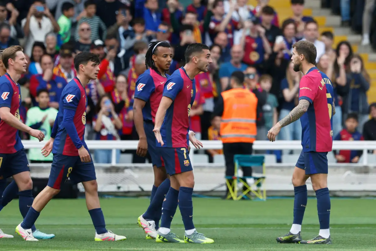 Barça : la réponse cash d’Hansi Flick aux tensions dans le vestiaire 2 Barça : la réponse cash d’Hansi Flick aux tensions dans le vestiaire