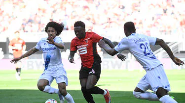 Drame à Bourges : un footballeur décède en plein match de vétérans
