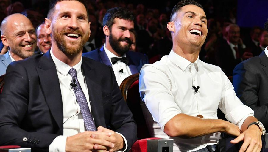 Guardiola lâche deux noms : « Messi et Ronaldo les ont privés du Ballon d’Or »