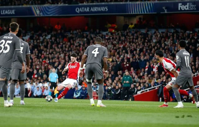 Ligue des Champions : Pep Guardiola savoure la grosse défaite du Real Madrid face à Arsenal 2 Ligue des Champions : Pep Guardiola savoure la grosse défaite du Real Madrid face à Arsenal