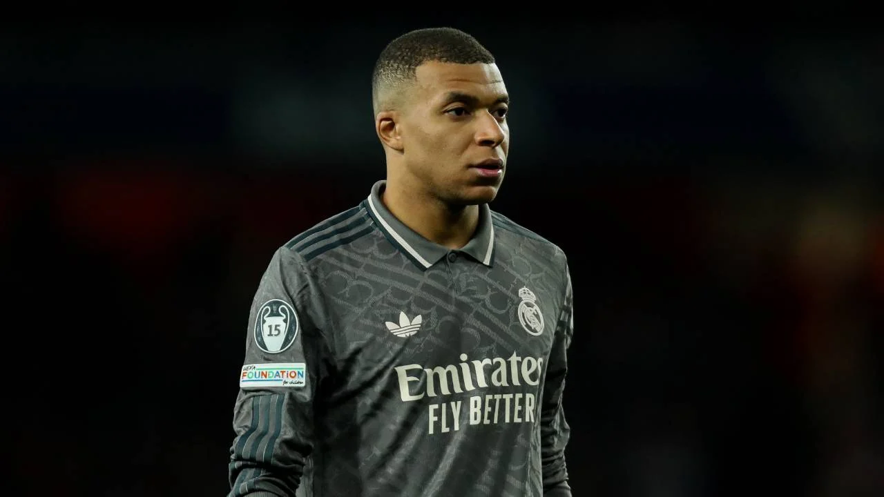 Mbappé trollé après Arsenal : la scène qui fait le tour des réseaux 2 Mbappé trollé après Arsenal : la scène qui fait le tour des réseaux