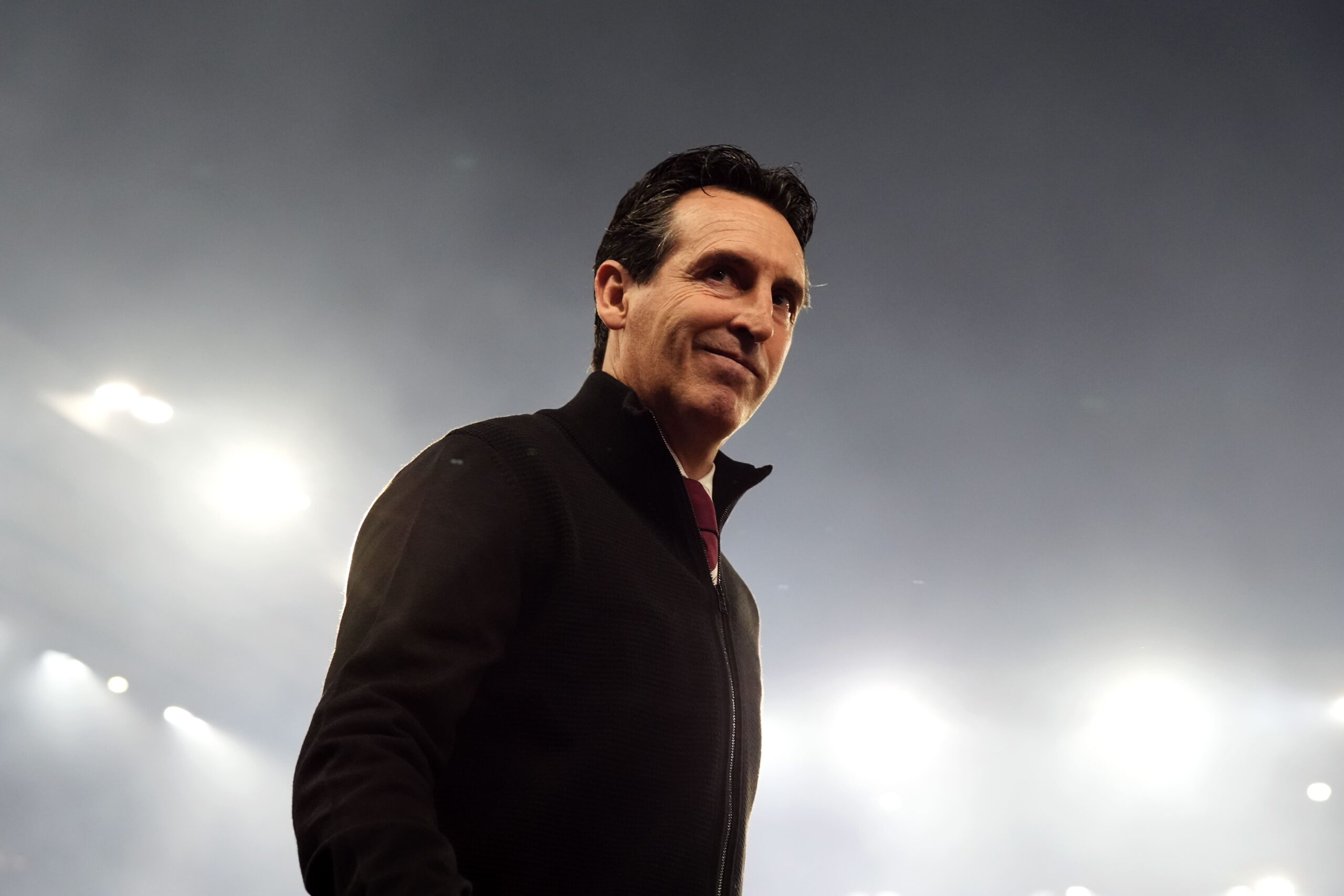 Aston Villa : Unai Emery offre 25M€ pour un défenseur Camerounais !