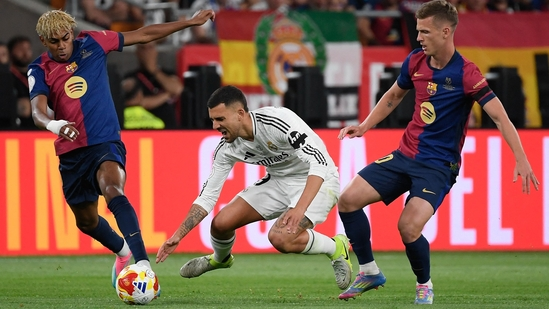 Liga : un Clásico de folie, le Barça terrasse le Real et vise le sacre