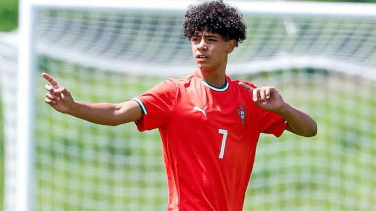 il s’enflamme après sa prestation avec le Portugal 1 il s’enflamme après sa prestation avec le Portugal