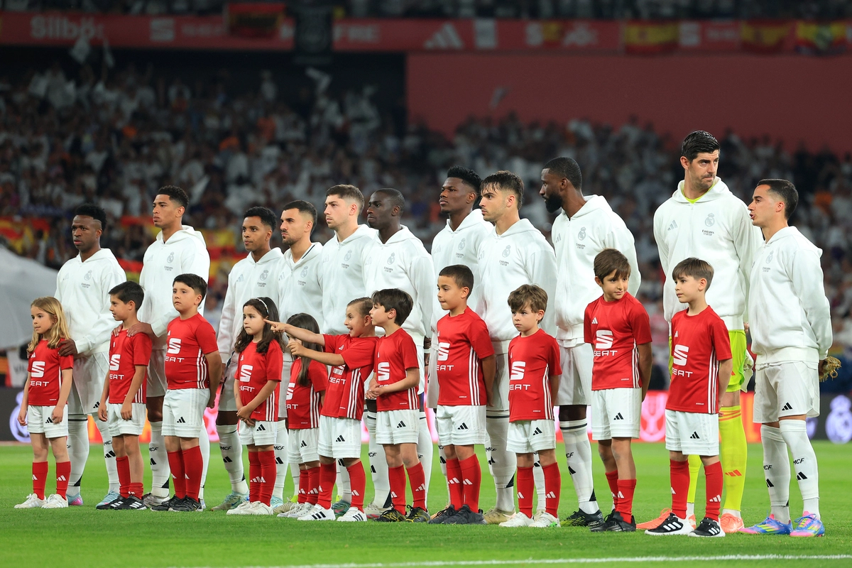 Real Madrid : 3 départs actés, 2 prolongations confirmées